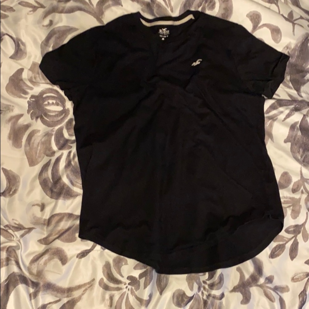 Hollister t